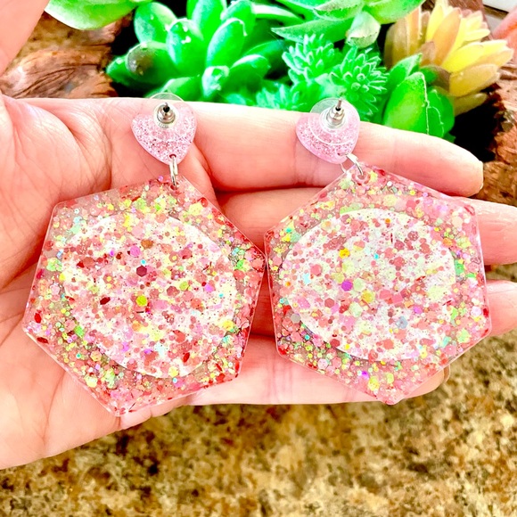 Tiana Acrylic Dangle Earrings - Picture 5 of 9